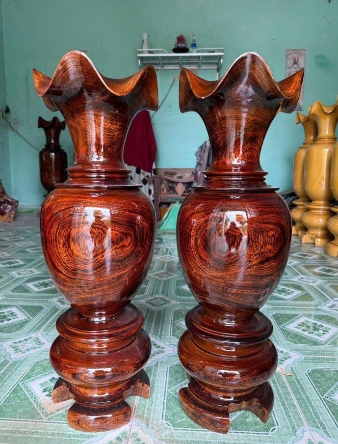Lục Bình Gỗ Cẩm Vàng 1.png